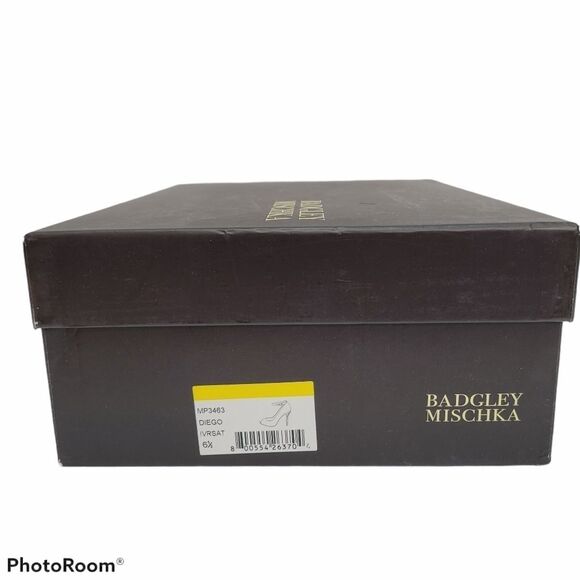 Badgley Mischka Diego Ankle Straps Pumps Size 6.5 - Picture 12 of 13